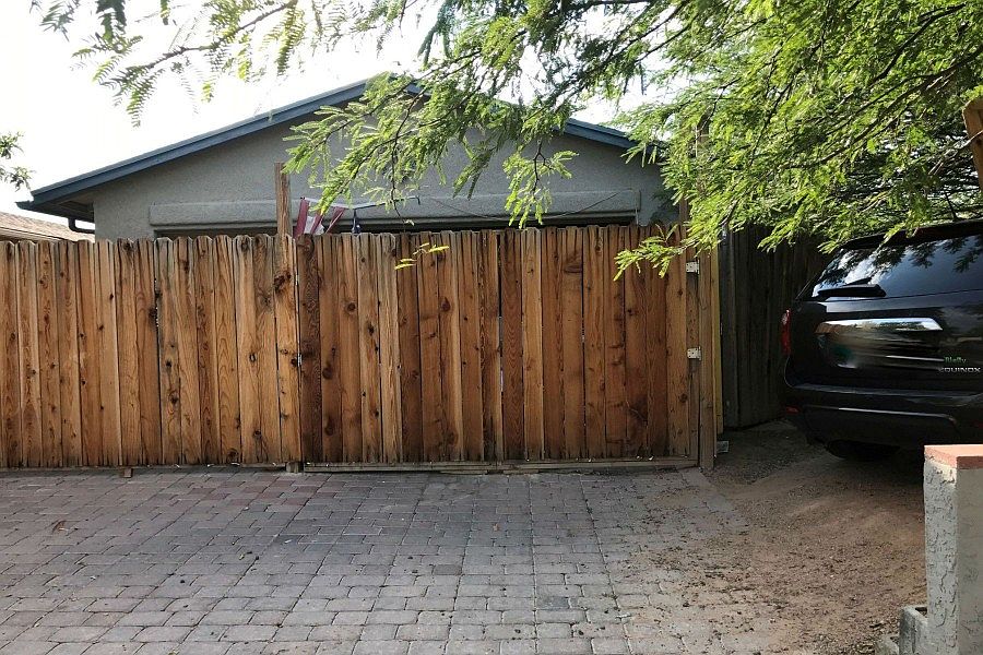 1st image of 5910 S Wood Crest Dr