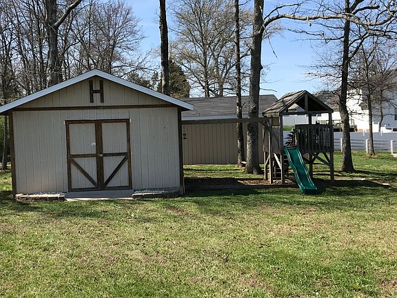 Workshop with electric