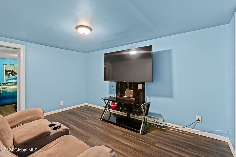 4th image of 208 Dailey Place