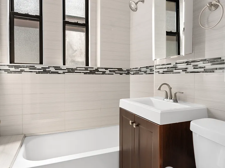 342 W 56th St #4C — Photo 6