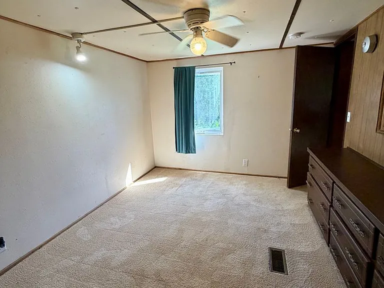 1645 Old Pioneer Way — Photo 17