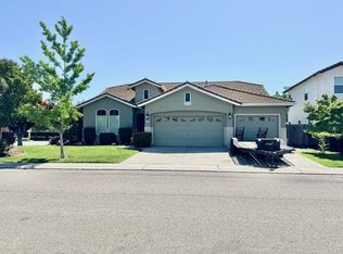 2830 Sierra Gold Way, Riverbank, CA