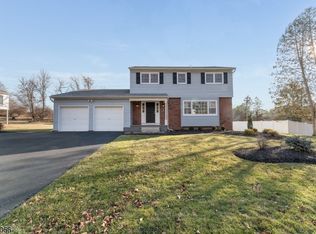 14 Dryden Ter, Lopatcong Twp., NJ 08865
