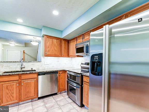 4th image of 12005 Ridge Knoll Dr Unit 411A