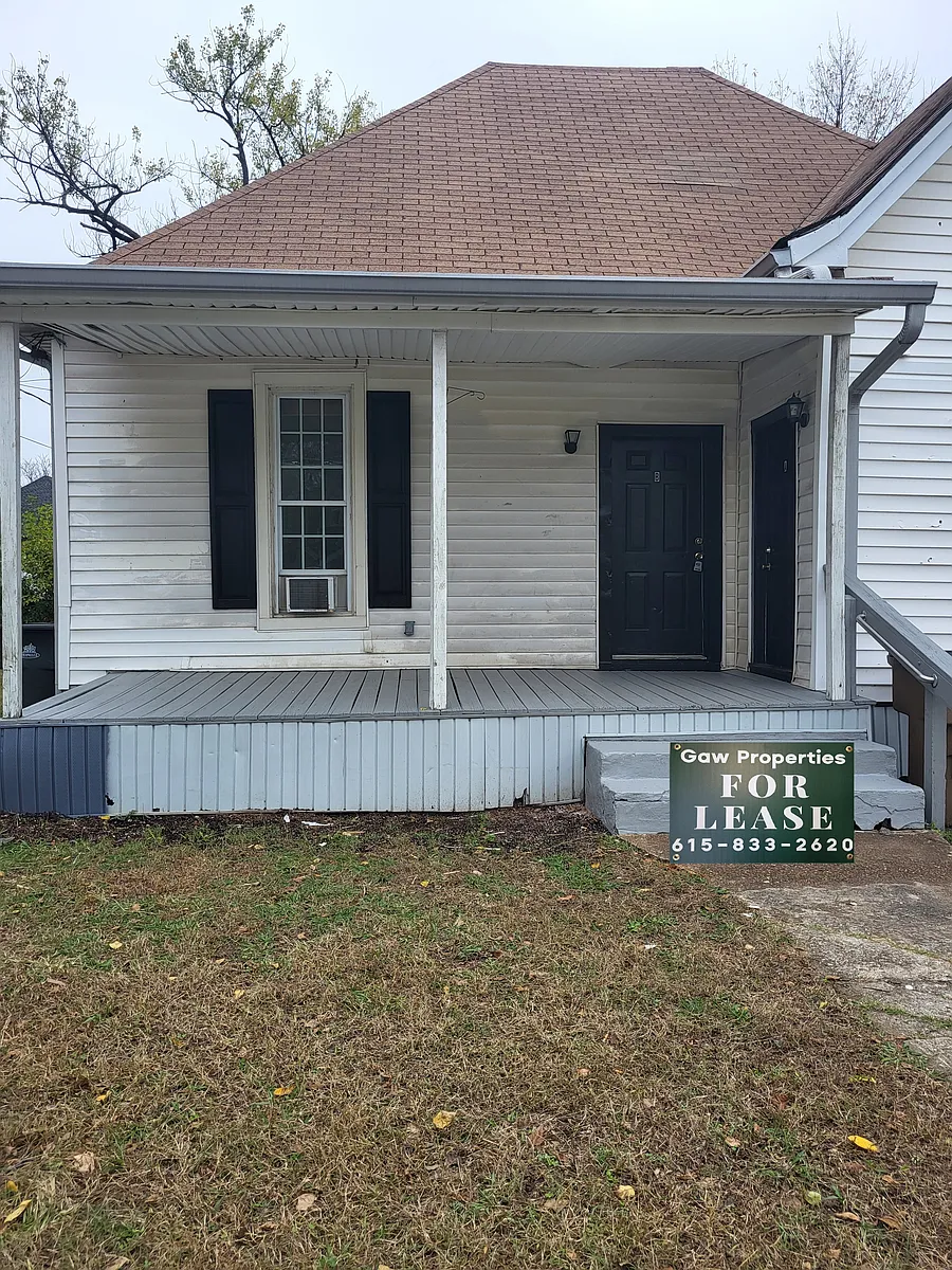 Building Photo - 552 Moore Ave #B