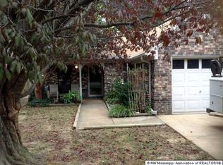 6859 Maury Dr, Olive Branch, MS 38654