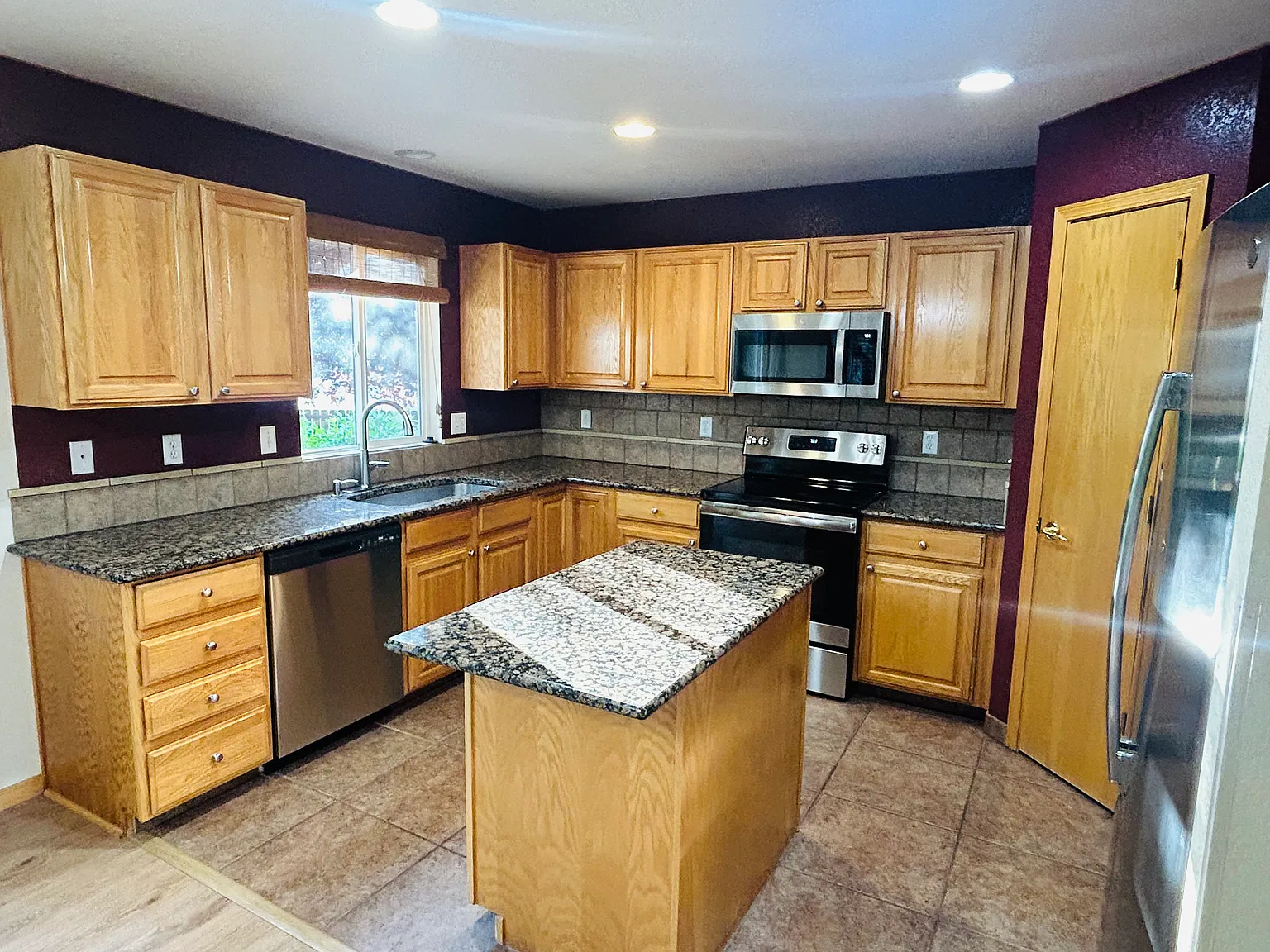 2621 Southfield Ct — Photo 2