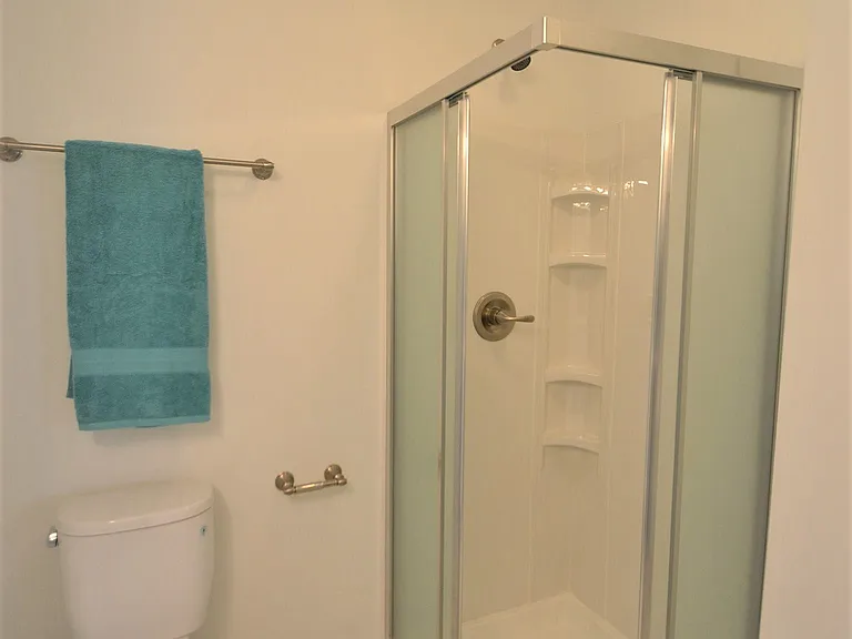 610 Union St #4 — Photo 10