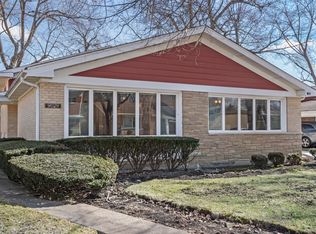 9029 Pottawattami Dr, Skokie, IL 60076