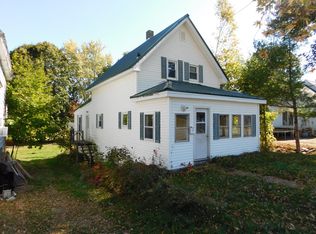 5 Eastern Ave, East Millinocket, ME 04430