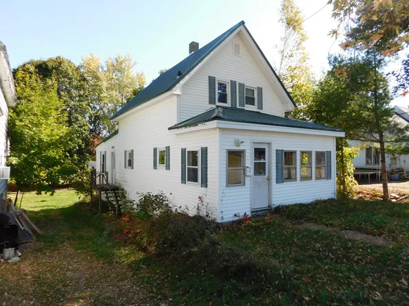 5 Eastern Avenue, East Millinocket, ME 04430