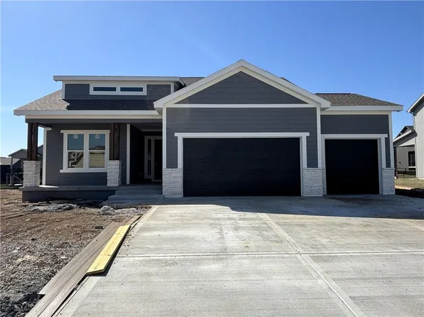 24953 W 145th St, Olathe, KS 66061