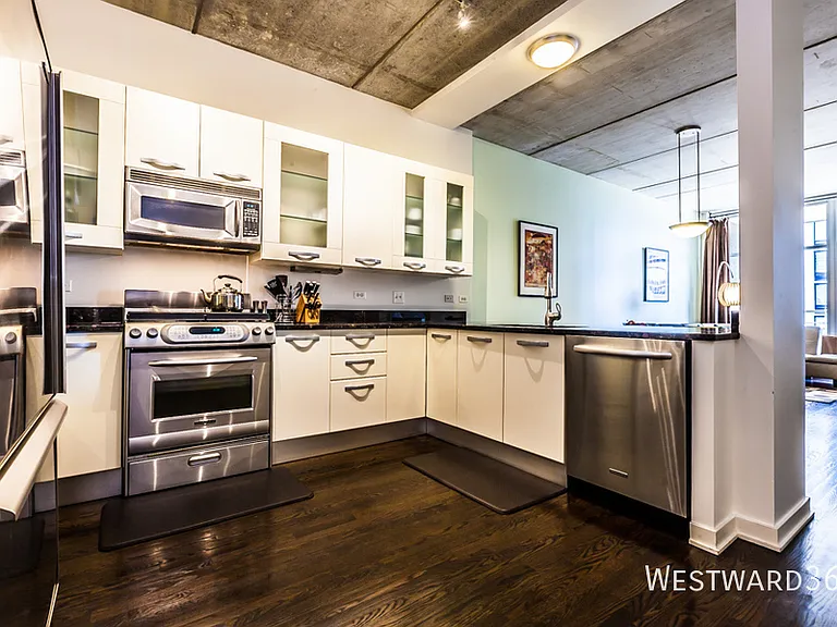 5430 N Sheridan Rd #503 — Photo 3