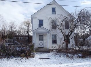 11 Lorenzo St, Leominster, MA 01453