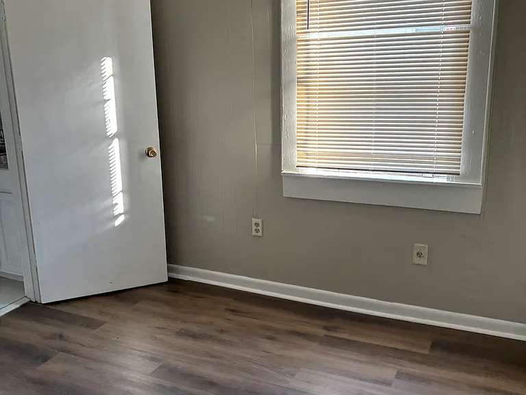 451 Maple Ave #451 — Photo 8