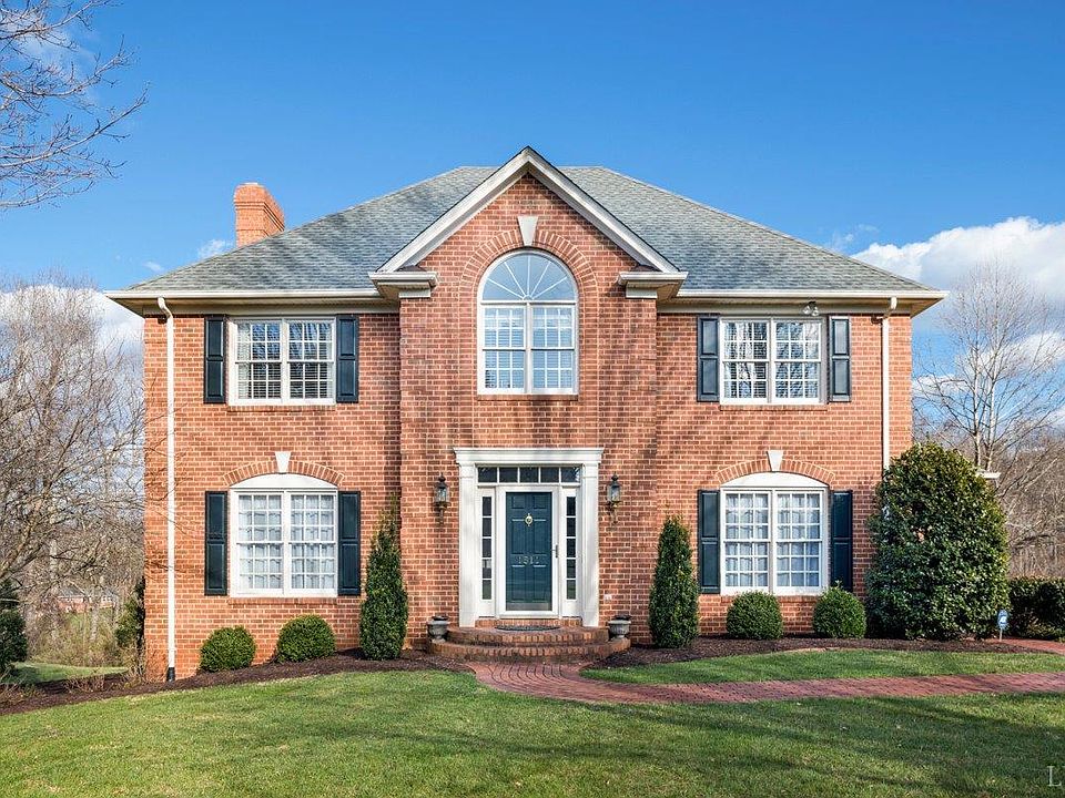 1st image of 1811 Royal Oak Dr
