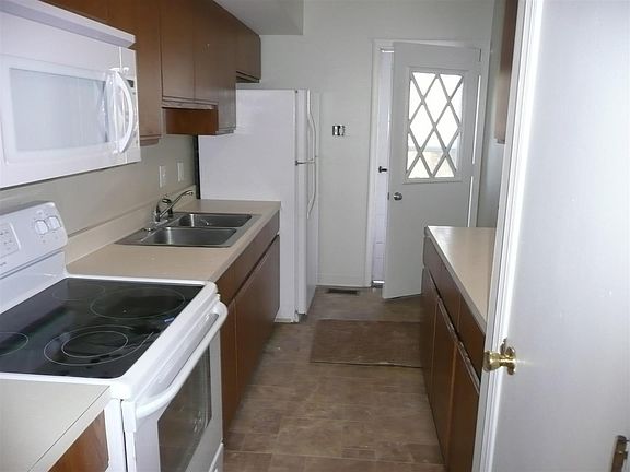5th image of 235 Madison Ave #1