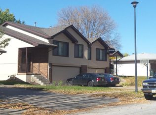 5539 S 38th St, Lincoln, NE 68516