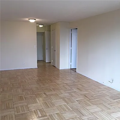 Rented by RELO REDAC INC. | media 3