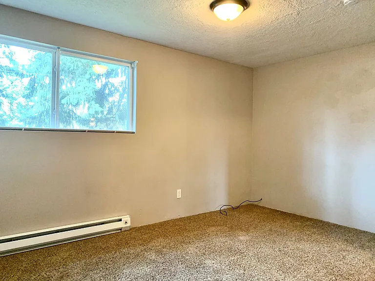4870-4874 Sunnyside Rd SE #11894 — Photo 8