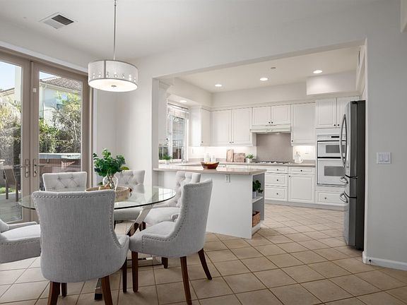 5th image of 6 Woodbridge Way