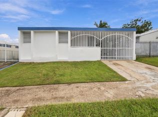 Calle 15 H18 URB. VILLA LINARES, VEGA ALTA, PR 00692