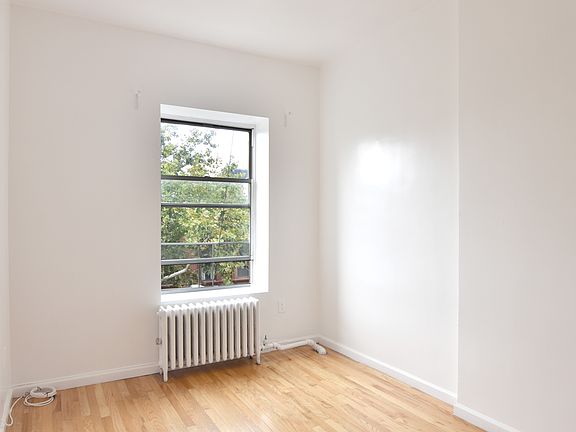 3rd image of 142 W 130th St APT 9