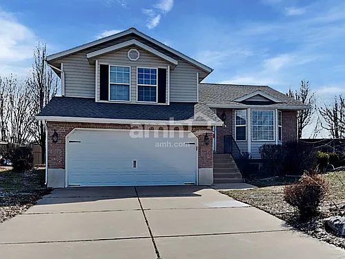1673 W 1500 S Photo 1