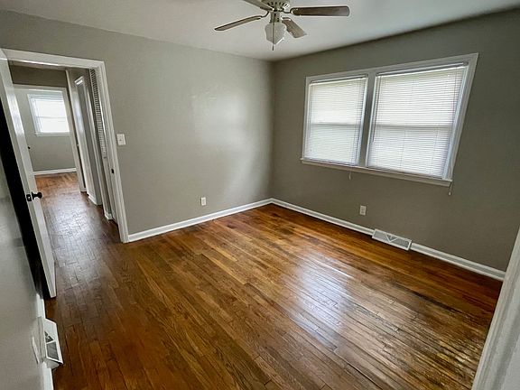 5th image of 2401 Textile Dr