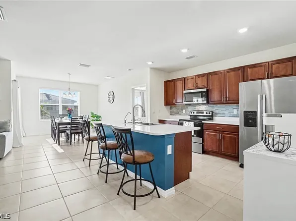 1813 NW 24th Pl, Cape Coral, FL 33993