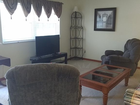 4th image of 3246 Crestline Dr