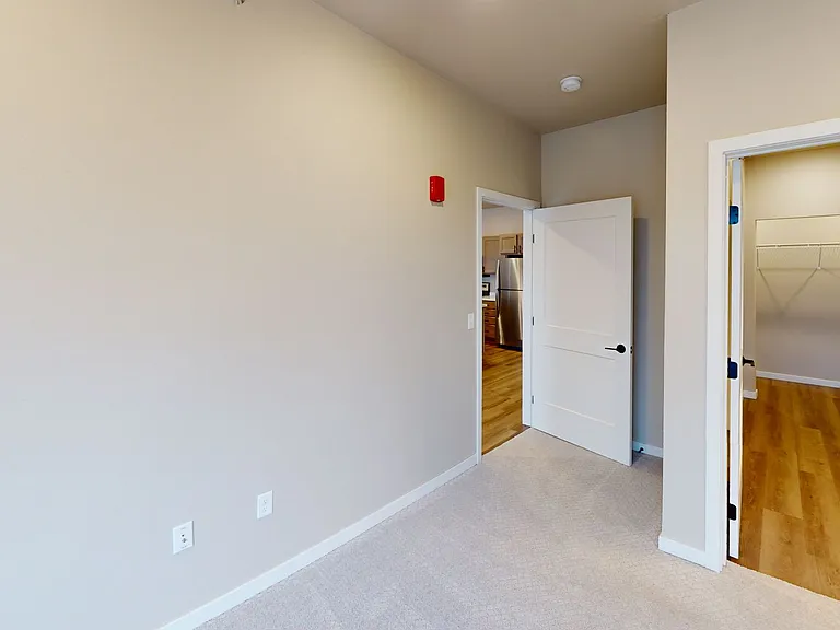 The Plains Apartments — Photo 28