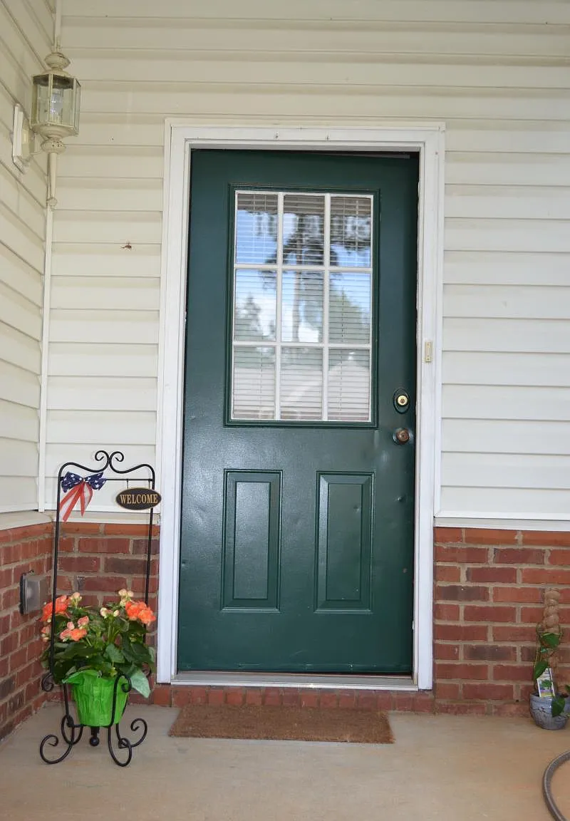 3 bed, 2.5 bath, 2100 sqft, $2,600 — Photo 4