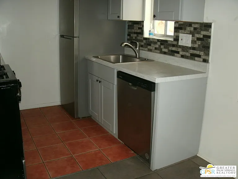 2290 S Palm Canyon Dr #114 — Photo 6