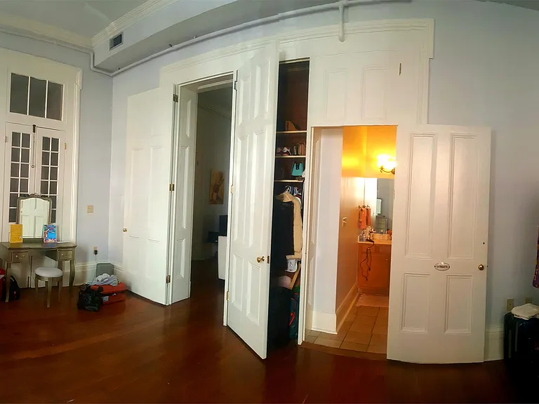 722 Saint Louis St #100 — Photo 8
