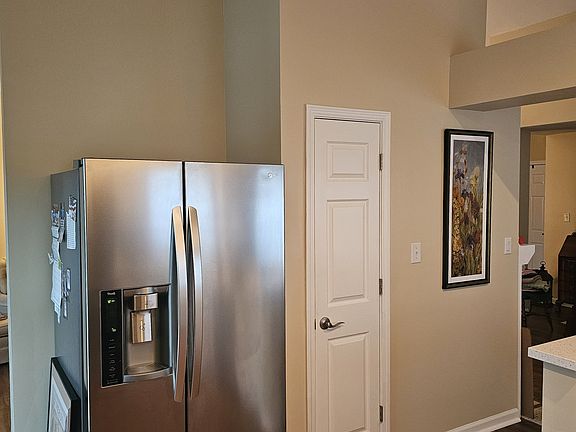 4th image of 7735 Chesapeake Dr W