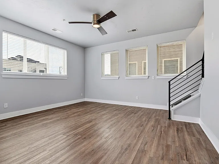3348 W 17th Ave — Photo 8