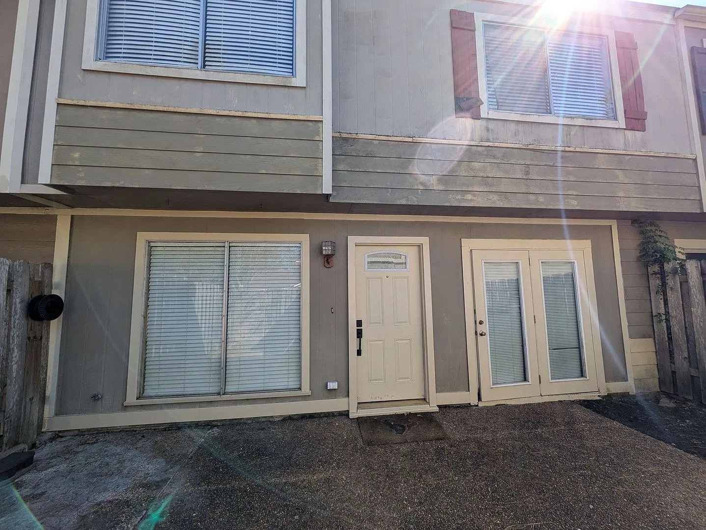 574 Georgetown St Beaumont, TX 77707 — Photo 2