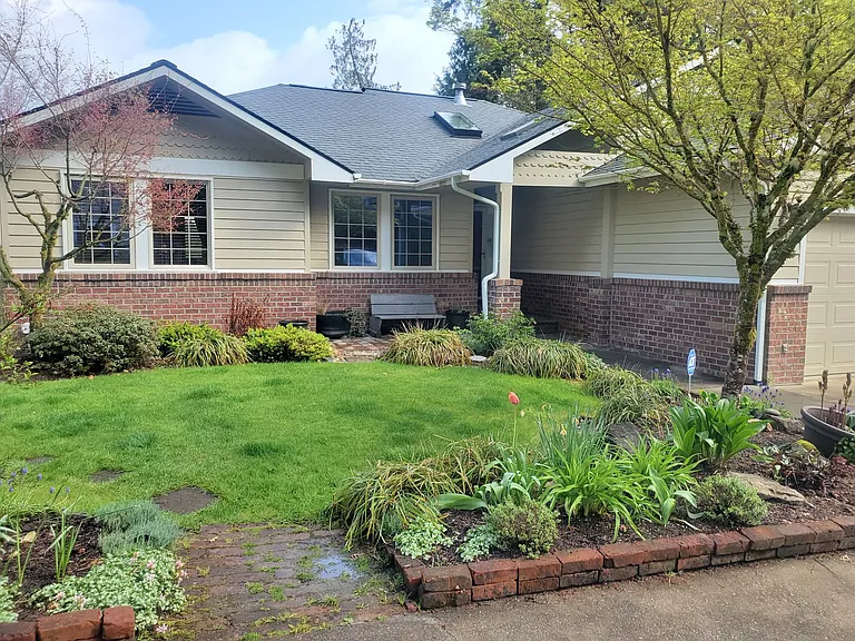 247 SE Weston Rd — Photo 1
