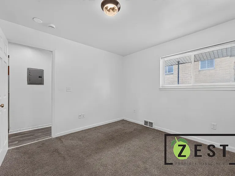 16217 Greenfield — Photo 15
