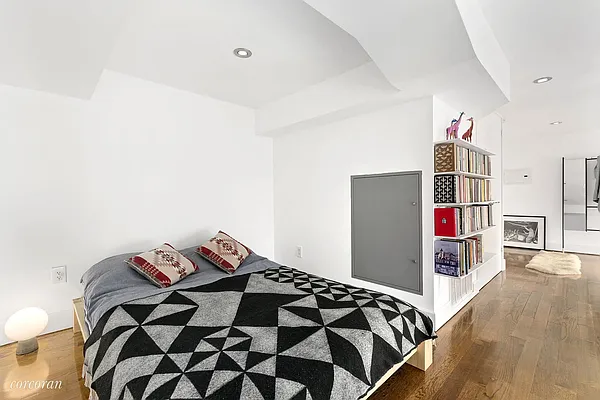 Sold by Corcoran | media 15