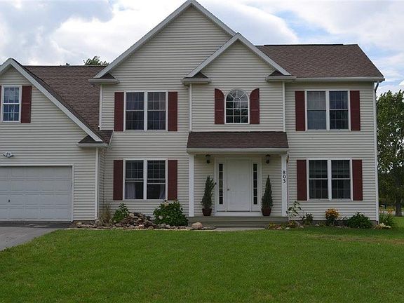 2nd image of 803 Red Fox Cir