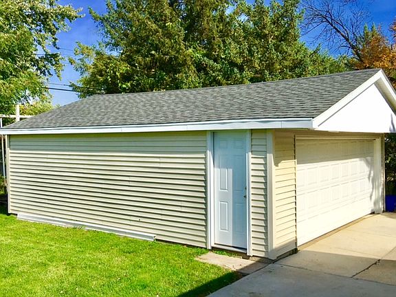 Extra Deep 20x26 Garage