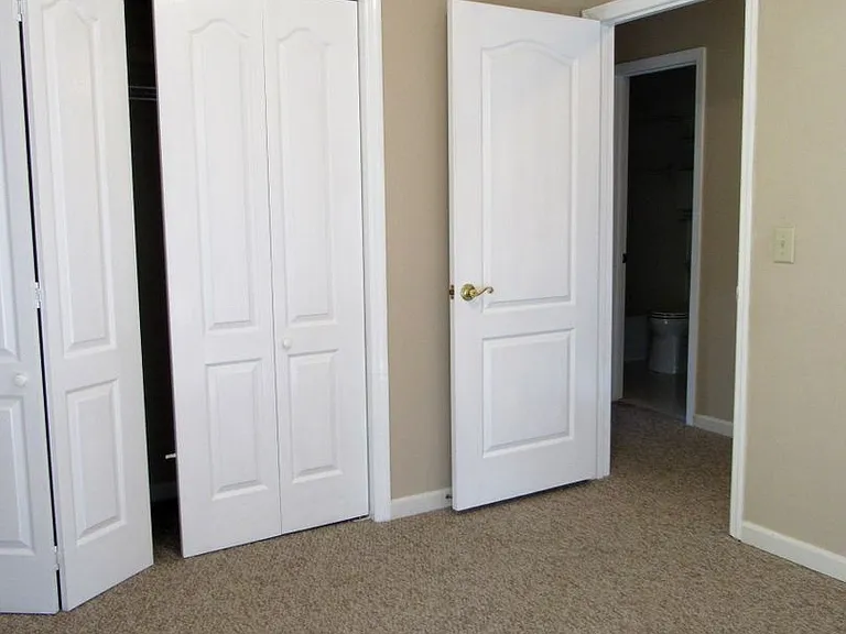3061 Liberty Hills Dr — Photo 12