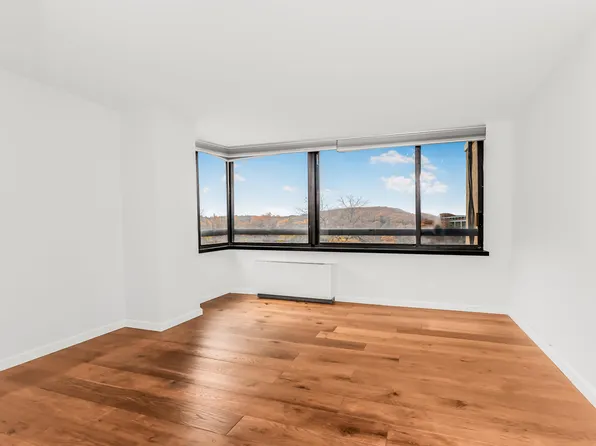 2287 Johnson Avenue image 13 of 22