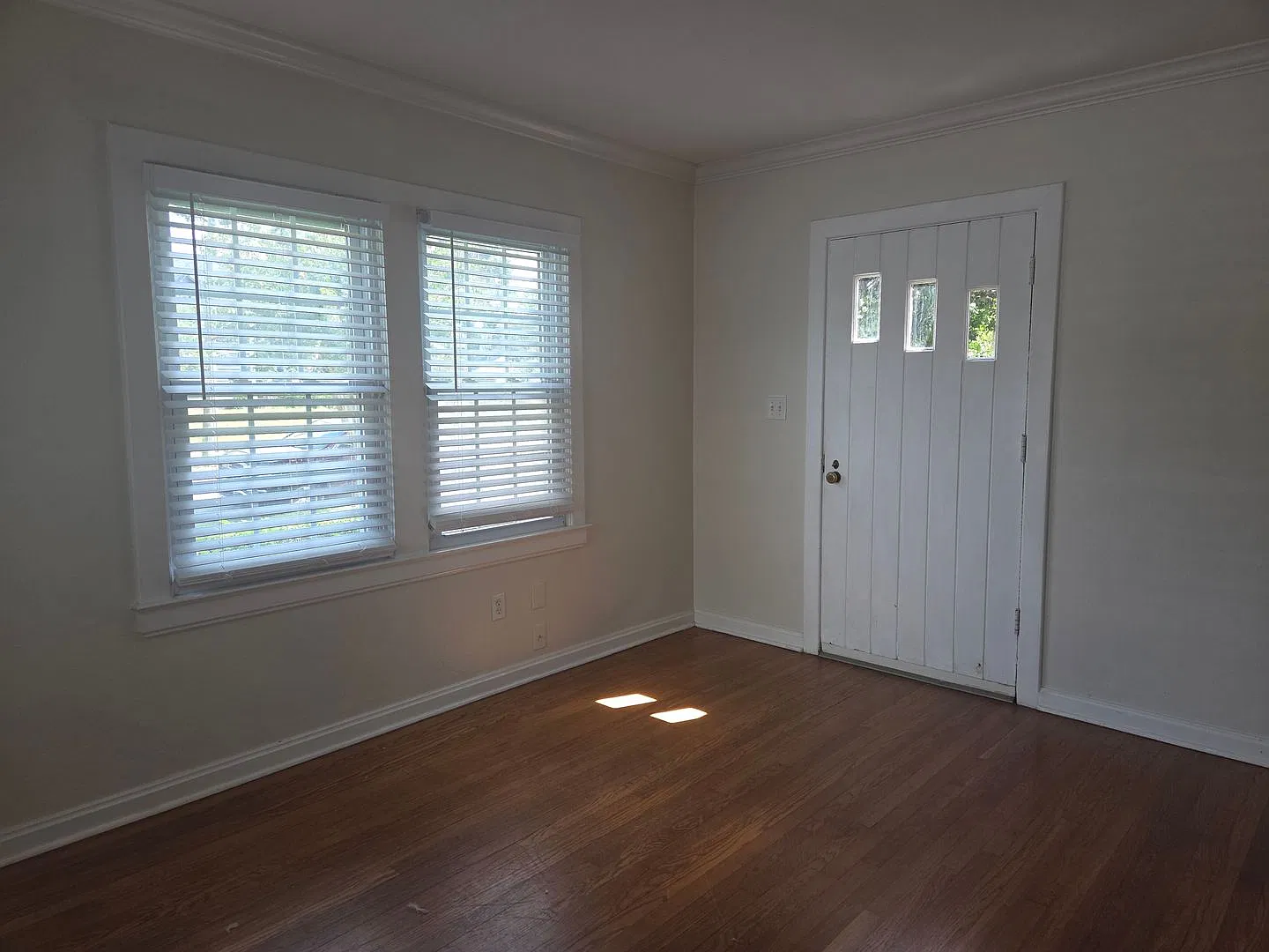 2/1 in College Park near Lake Ivanhoe — Photo 3