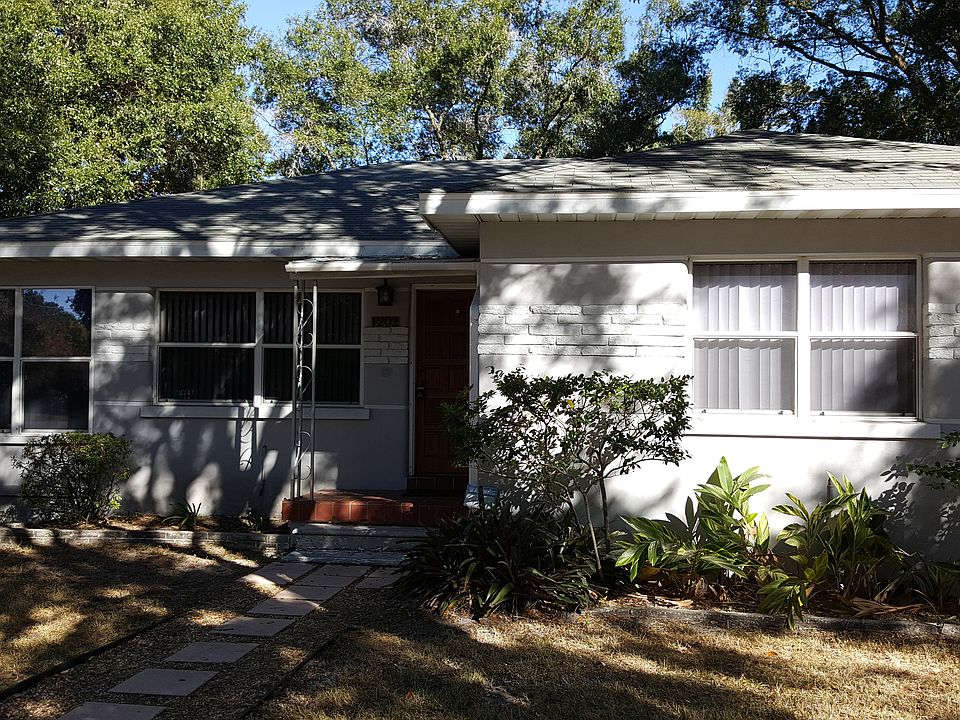 1st image of 1202 E Hanna Ave