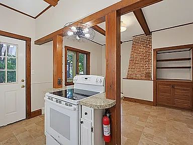 5th image of 173 High St #1