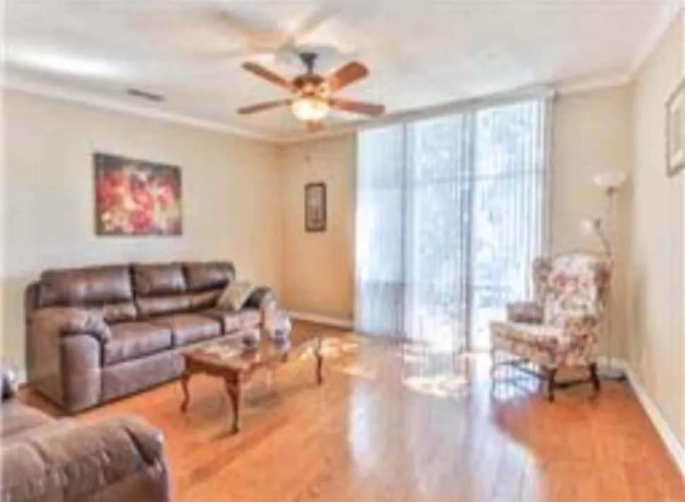 1 bed, 928 sqft, $1,750 — Photo 1