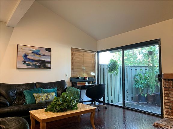 4th image of 3855 Sycamore St #2